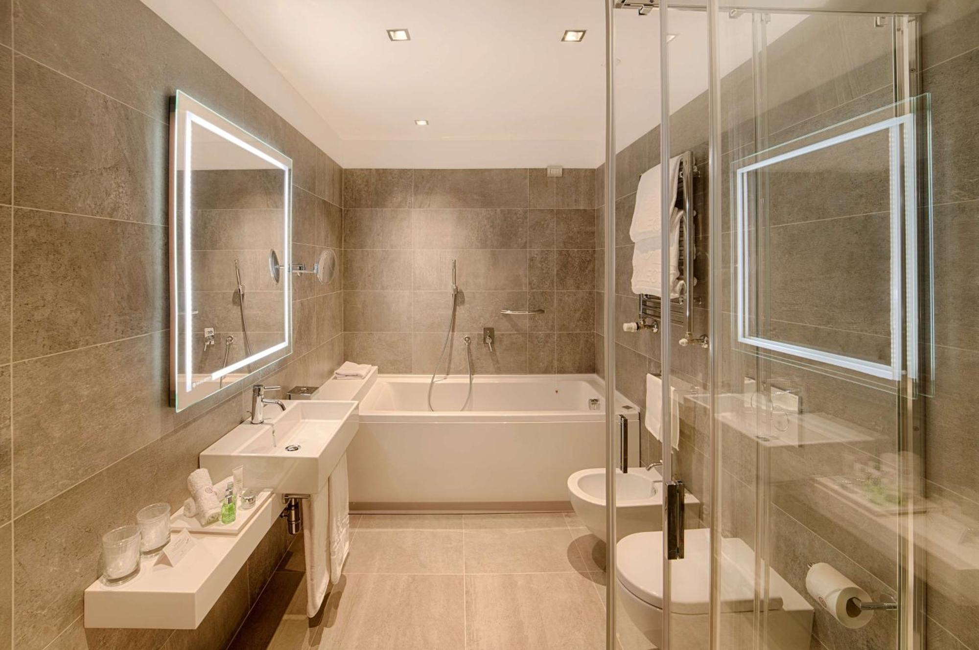 Hotel Nh Collection Palazzo Cinquecento 5*